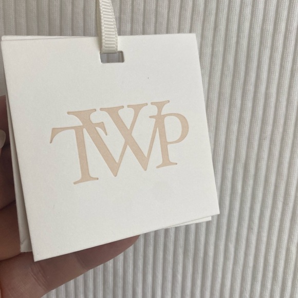 NEW TWP boy tee with collar in ivory XL removable collar - Picture 4 of 10